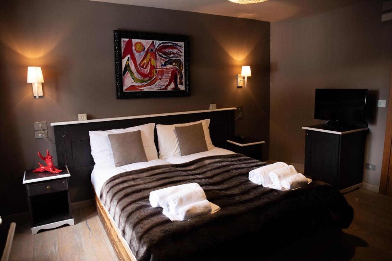Art Hotel Grivola Breuil-Cervinia Bagian luar foto