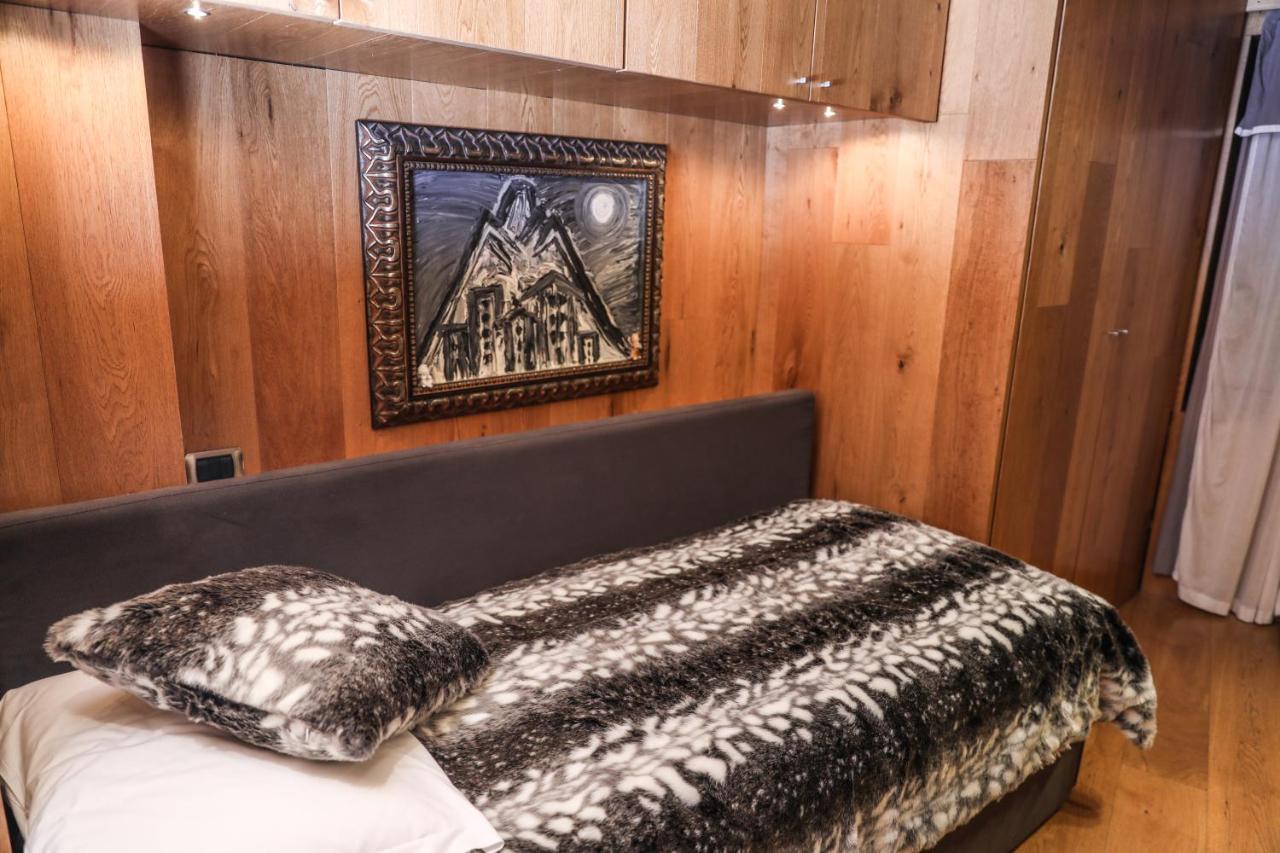 Art Hotel Grivola Breuil-Cervinia Bagian luar foto