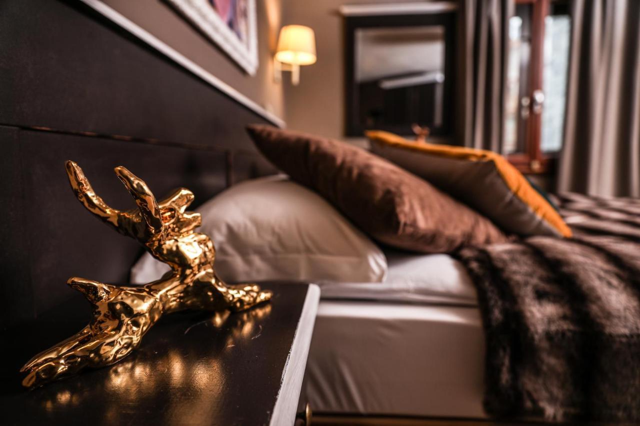 Art Hotel Grivola Breuil-Cervinia Bagian luar foto