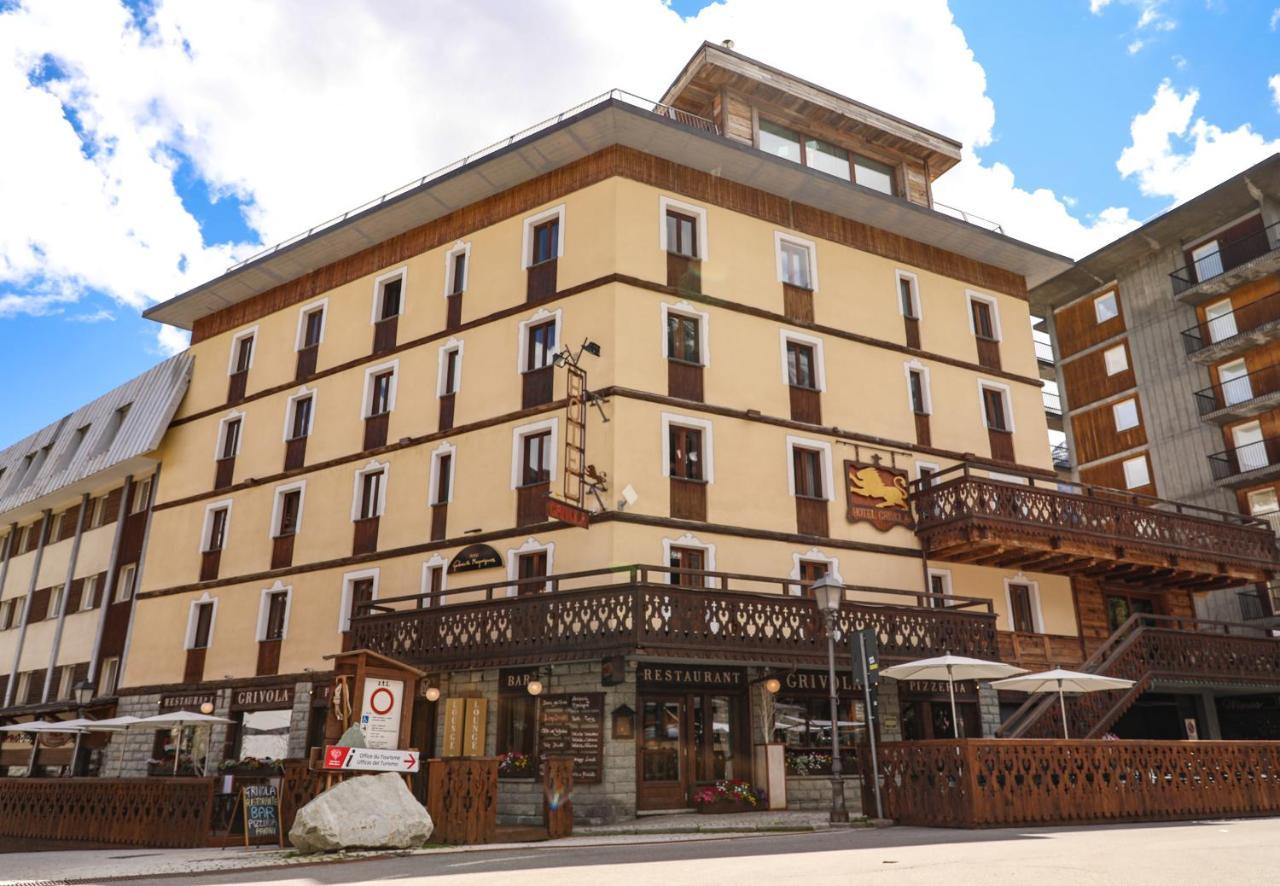Art Hotel Grivola Breuil-Cervinia Bagian luar foto